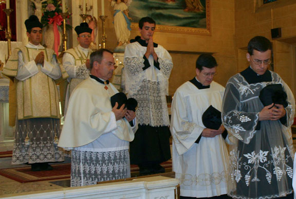  
Assumption Mass 2010